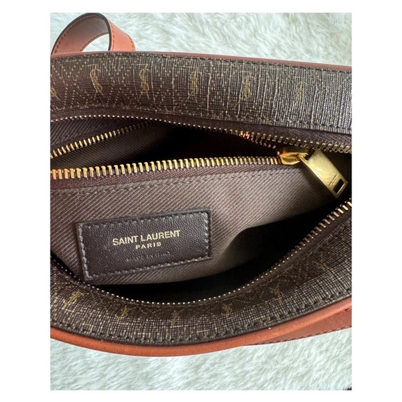 Saint Laurent Crossbody Bag - Picture 7 of 10